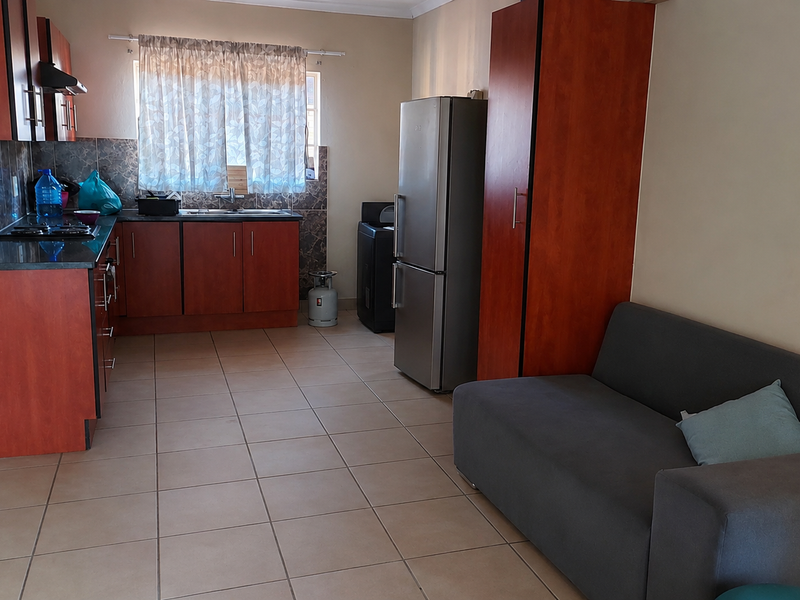 Excellent Investment Opportunity with Strong Rental Potential - Woodridge Park - Photo 3