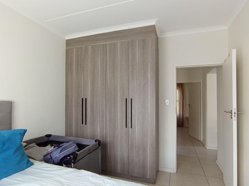 Modern 2-Bedroom Garden Apartment for Sale in Northgate, Randburg - Photo 9