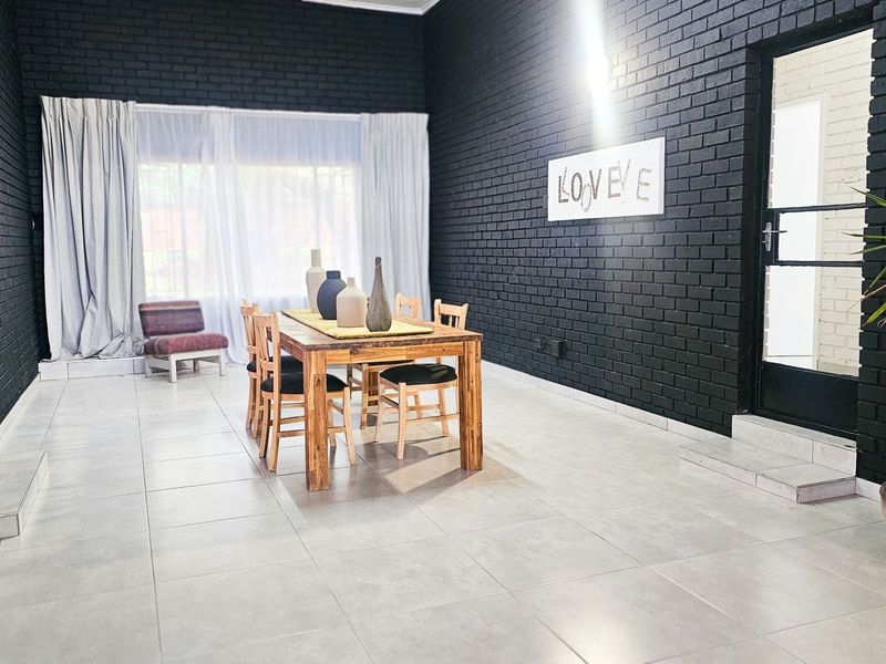 Spacious Modern Family Home for Sale in Florauna, Pretoria - Photo 5