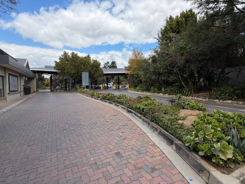Modern 3-Bedroom Family Home for Sale in Olivewood Estate - Photo 7