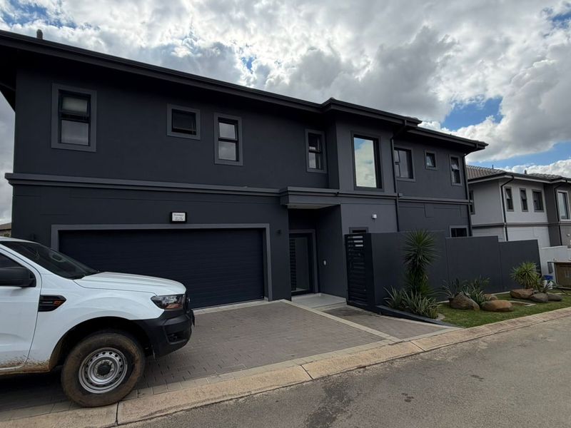 Modern 3-Bedroom Family Home for Sale in Olivewood Estate - Photo 3