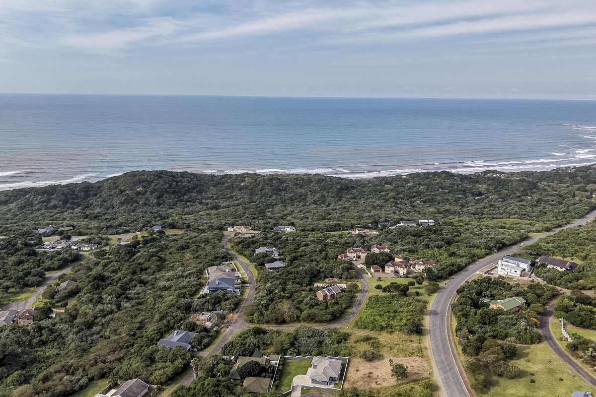 Discover a prime 698m2 vacant land for sale in Cintsa East – your perfect canvas awaits! - Photo 5