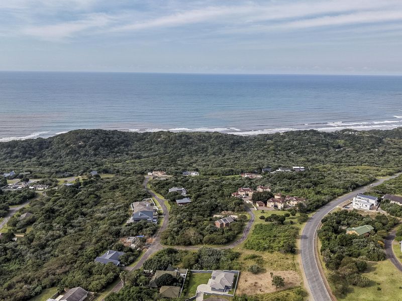 Discover a prime 698m2 vacant land for sale in Cintsa East – your perfect canvas awaits! - Photo 5