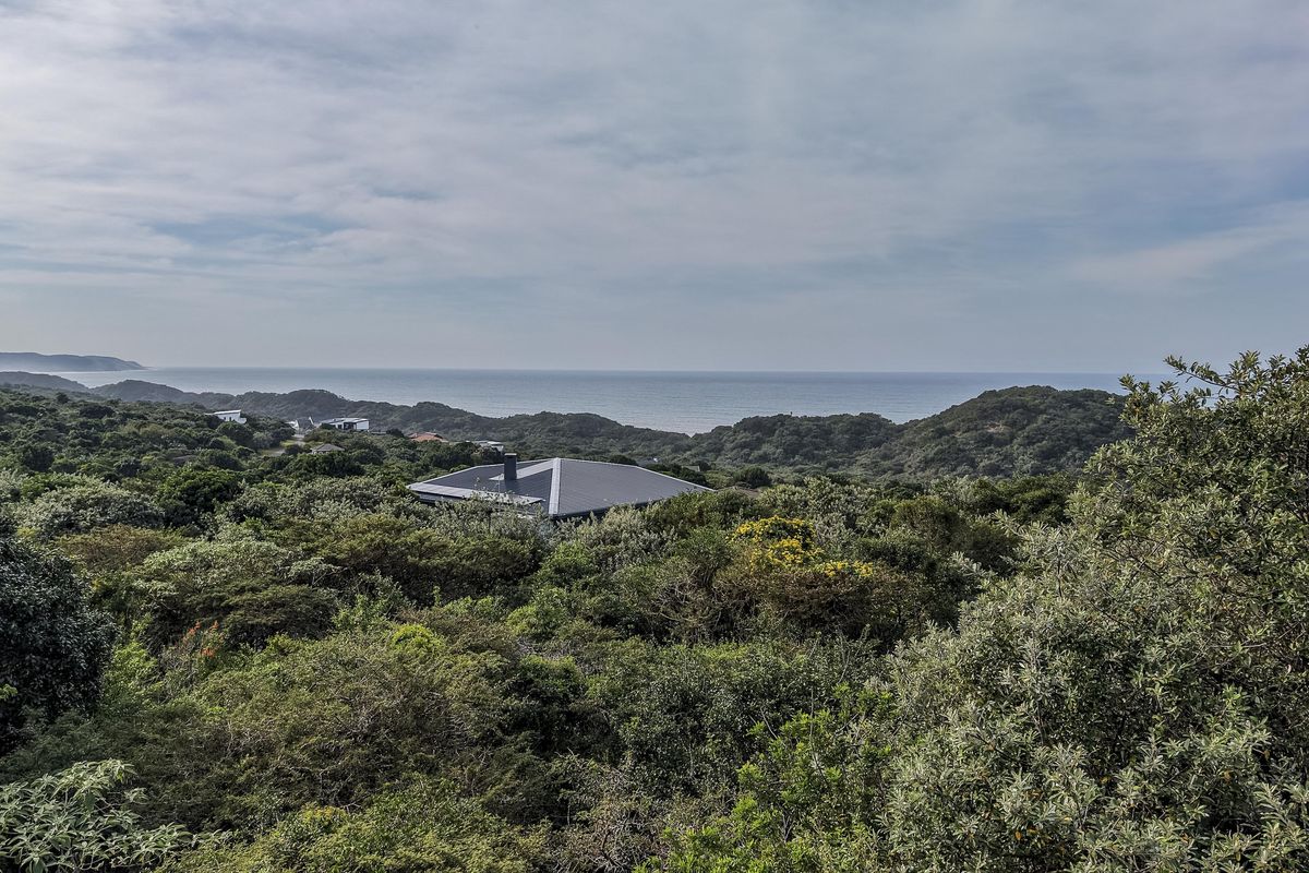 Discover a prime 698m2 vacant land for sale in Cintsa East – your perfect canvas awaits! - Photo 2