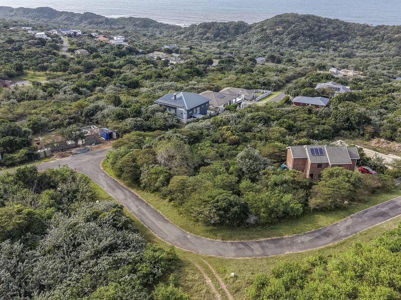 Discover a prime 698m2 vacant land for sale in Cintsa East – your perfect canvas awaits! - Photo 9