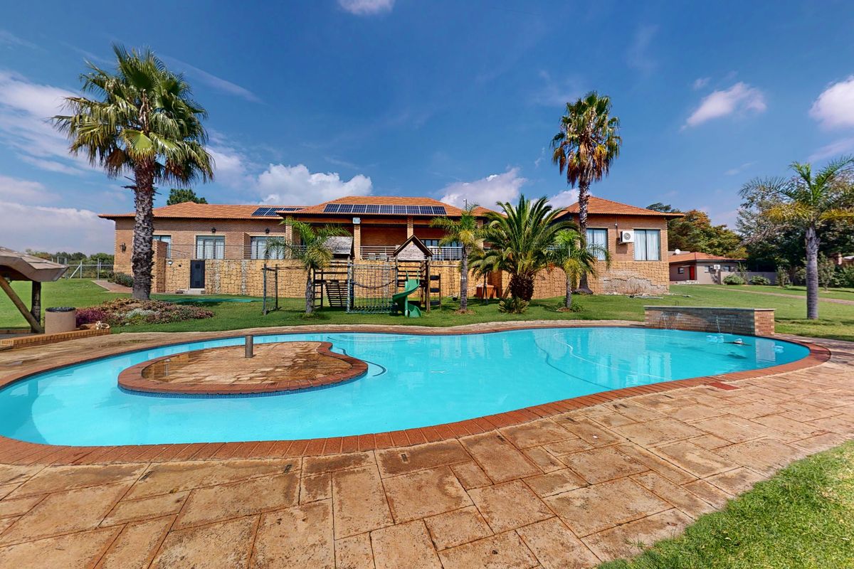 Starting to bid from R17,999,000! Non-Distressed Live Luxury Auction! - Photo 4