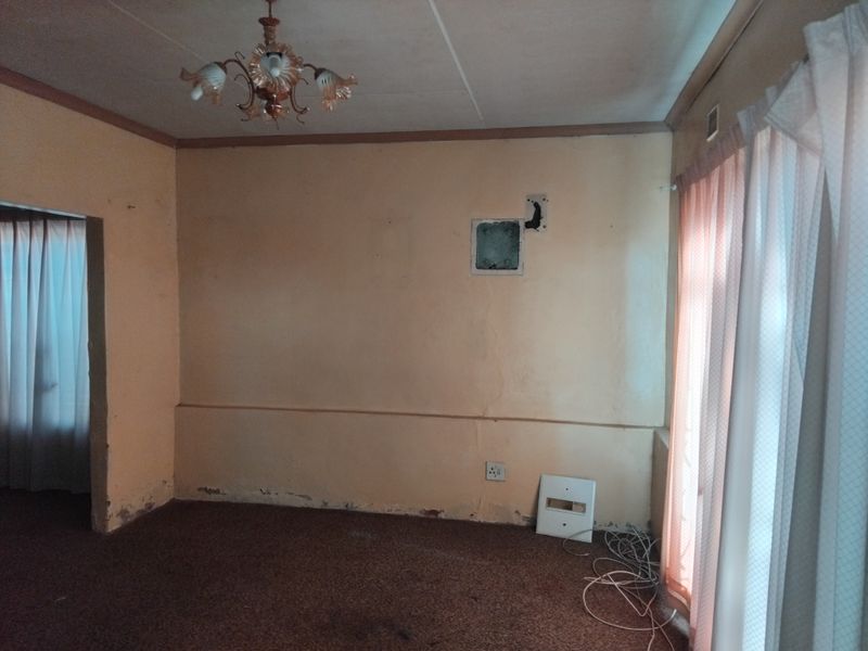 House for sale at Osizweni - Photo 5