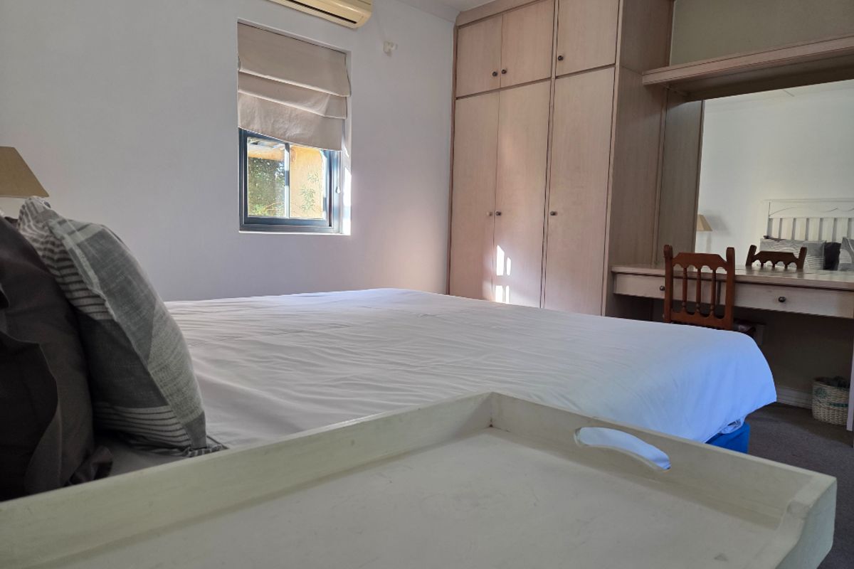 Fully Furnished Luxury Chalet Rentals at Villa Tarentaal – 6-Month Country Living in Tulbagh - Photo 5
