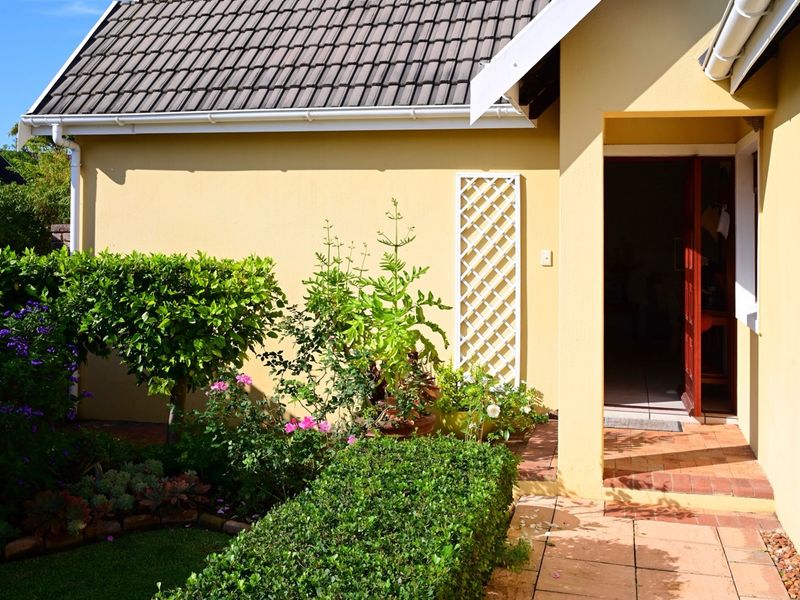 A Garden Route Gem of Rare Distinction - Photo 6