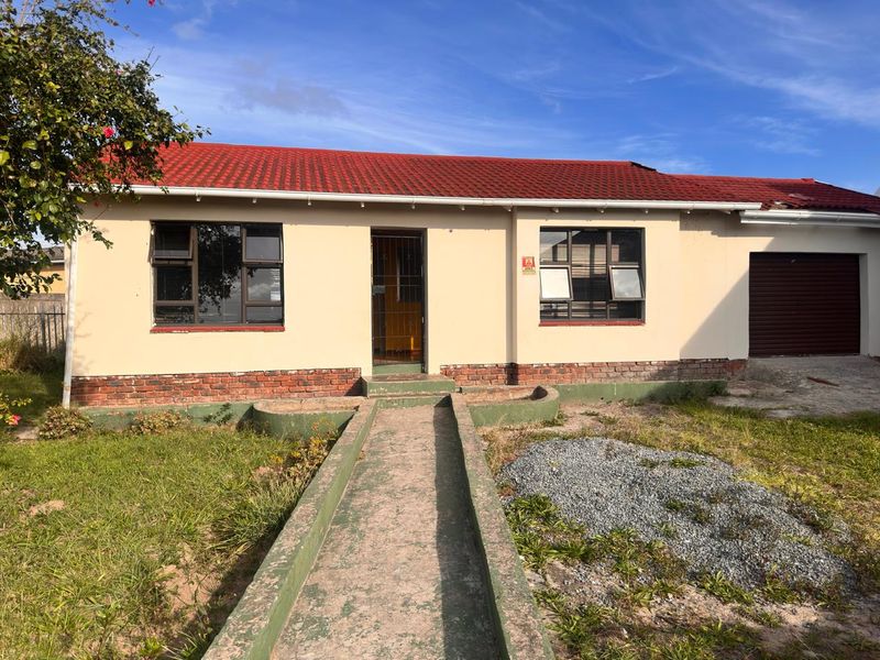 Prime Opportunity: 3 Bedroom Fixer-Upper at the Right Price - Photo 1