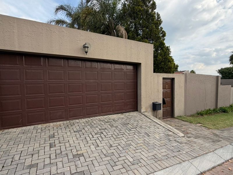 Modern 3-Bedroom Free-Standing Home for Sale in Douglasdale - Photo 1