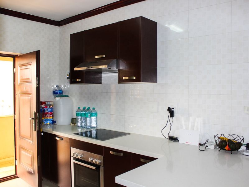 Modern 2 Bedroom Apartment for Sale in Summerset, Midrand - Photo 8