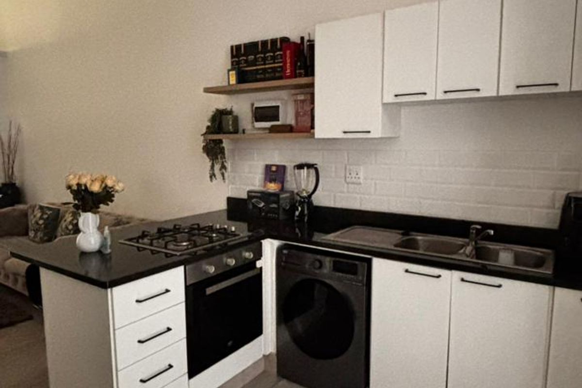 Modern 1 Bedroom Apartment in Prime Hilton - Photo 4