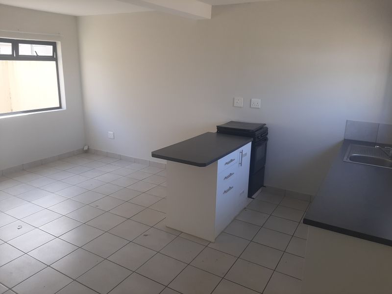2 bedrooms flat in  Kidds Beach - Photo 5