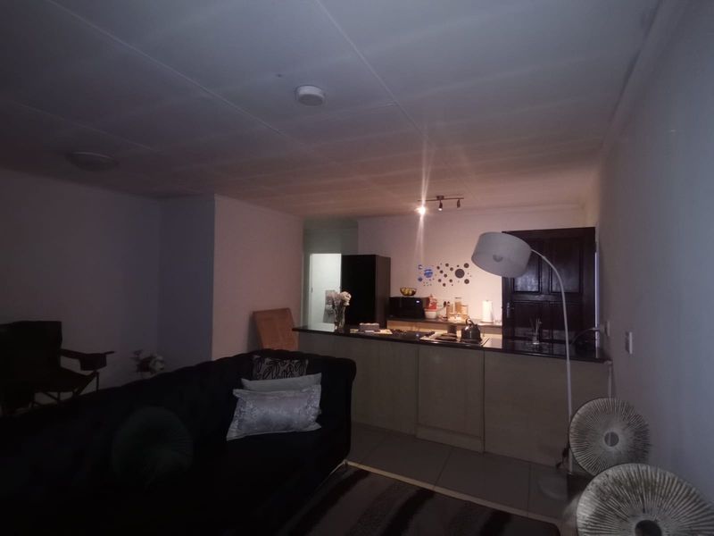 Charming 3-bedroom house for sale in Vanderbijlpark Central - Photo 9