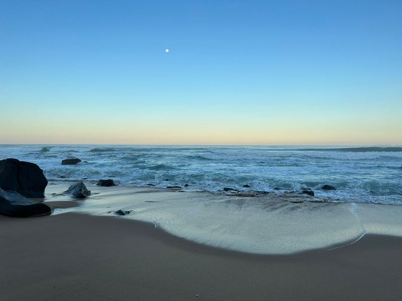 Lover of Coastal Living with exceptional sea views - Photo 2