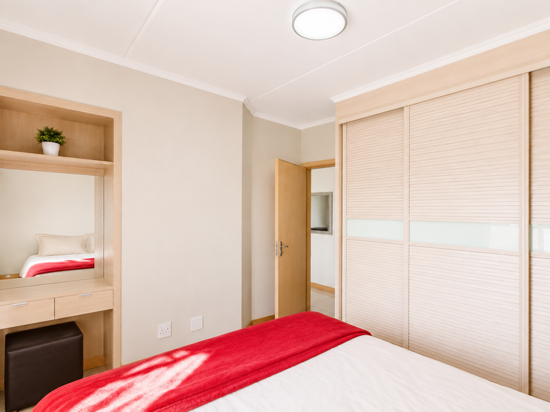 Stunning 2 bedroom apartment for sale in Summerset, Midrand modern living with convenient amenities! - Photo 6