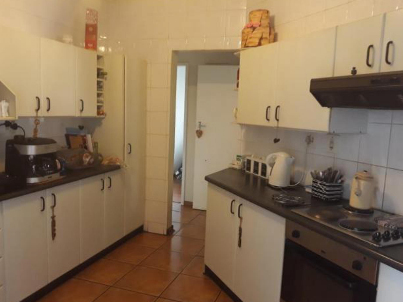 Pre-Hammer SALE– SECURE this property before auction  PRIME Residence in Sunward Park - Photo 5