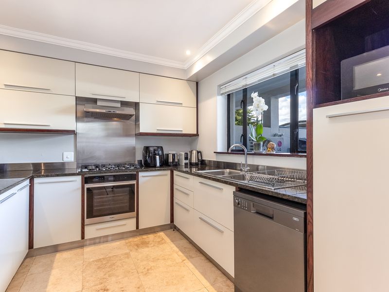 3 Bedroom Townhouse to Rent in Pearl Valley Golf & Country Estate - Photo 8