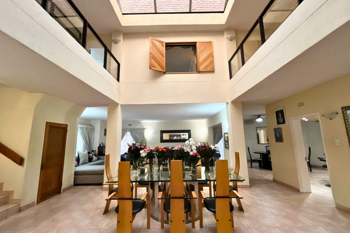 5-Bed Freestanding Space in Secure Bedfordview Complex with Beautiful Character - Photo 5