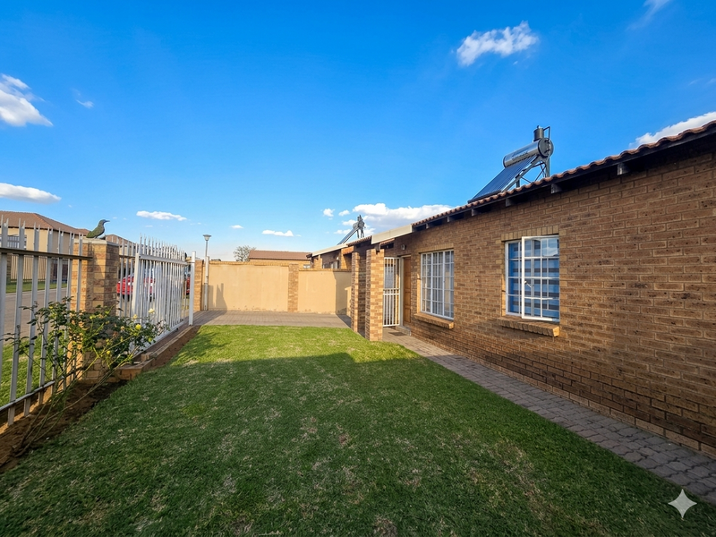 3 Bedroom House in Tasbet Park Ext 3 - Photo 10