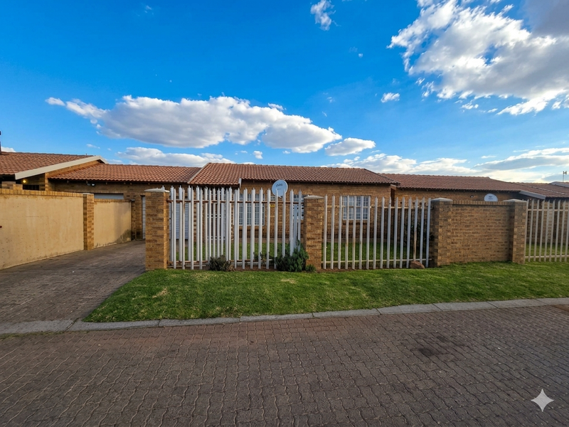 3 Bedroom House in Tasbet Park Ext 3 - Photo 9