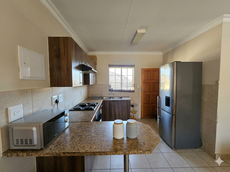 3 Bedroom House in Tasbet Park Ext 3 - Photo 2