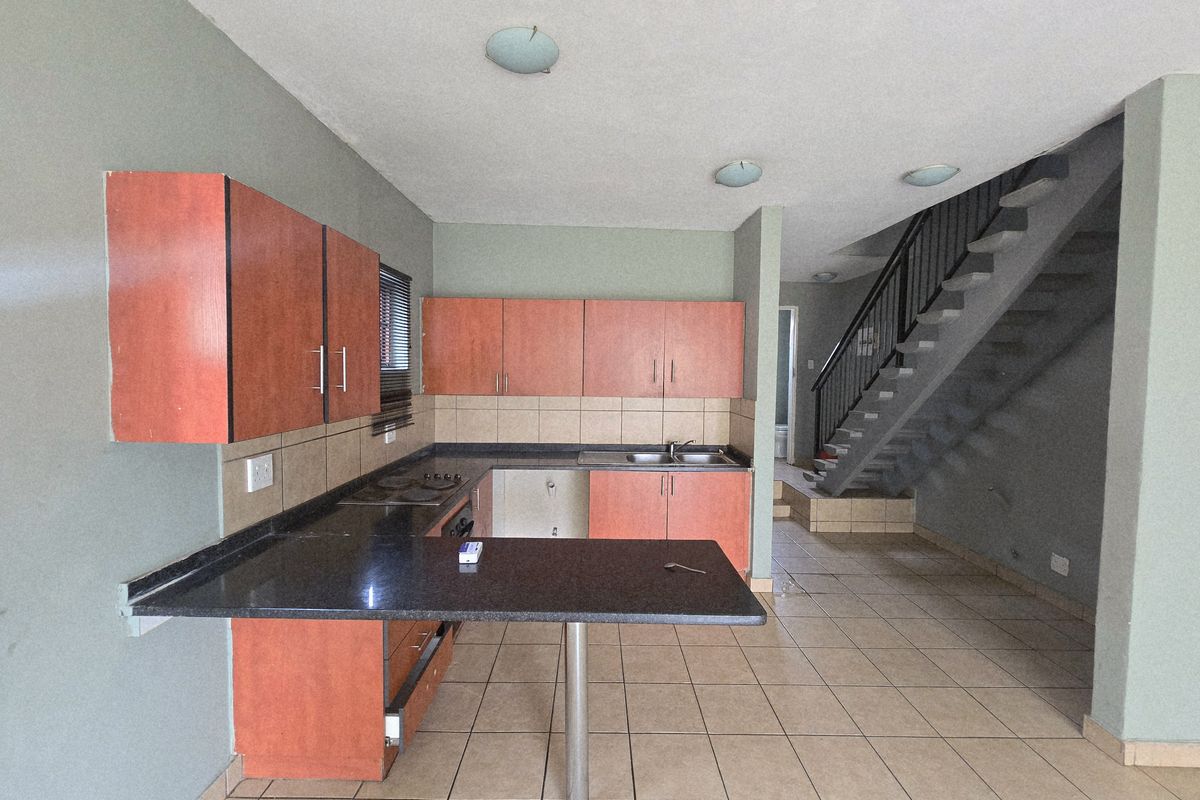 Spacious 3 Bedroom Apartment in Tasbet Park - Photo 3