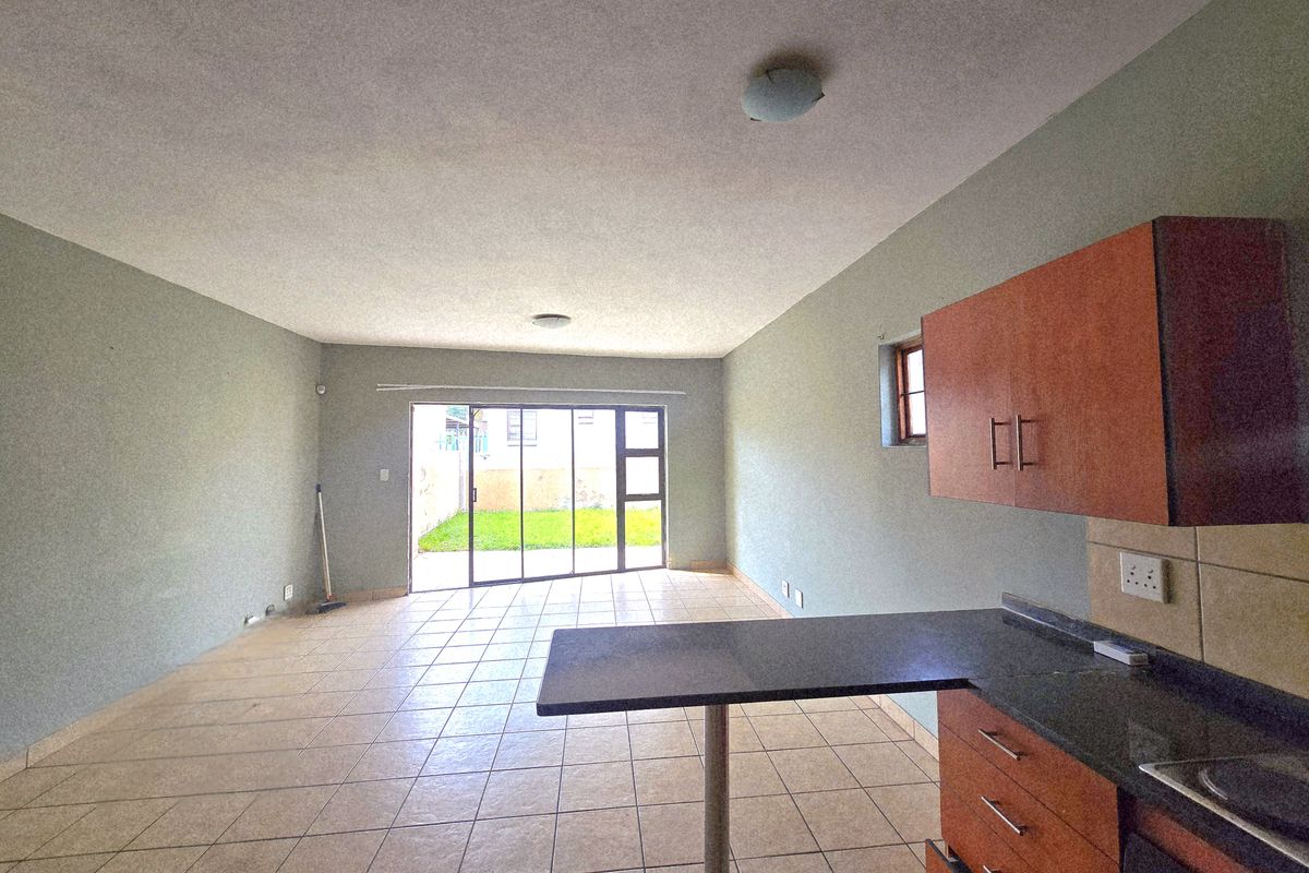 Spacious 3 Bedroom Apartment in Tasbet Park - Photo 4