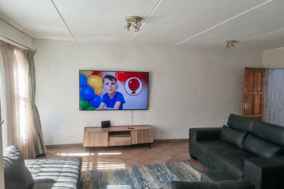 Duplex For Sale In Sandton - Photo 4