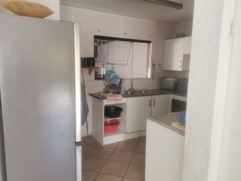 Duplex For Sale In Sandton - Photo 10