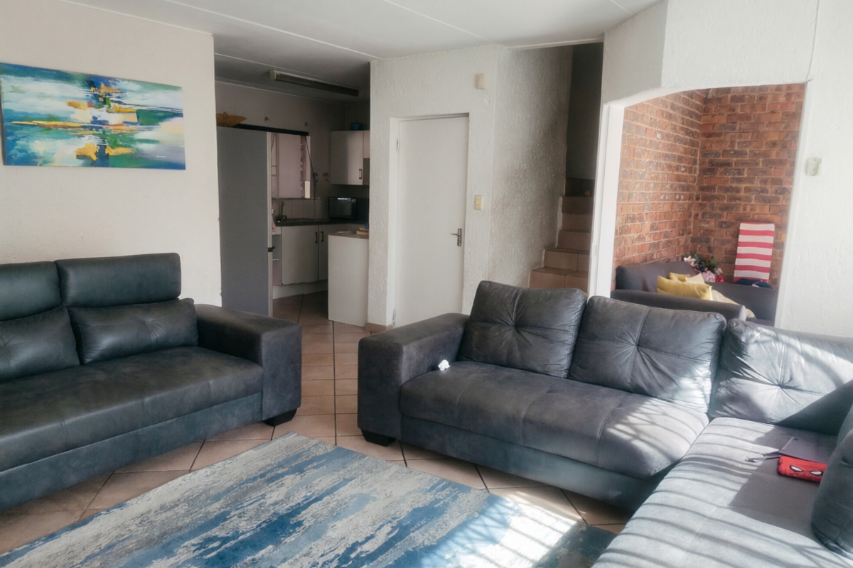 Duplex For Sale In Sandton - Photo 5