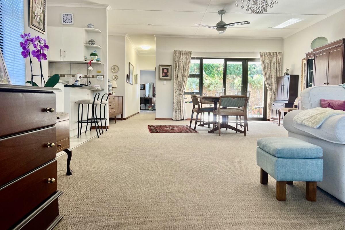 House For Sale In Stilbaai - Photo 5