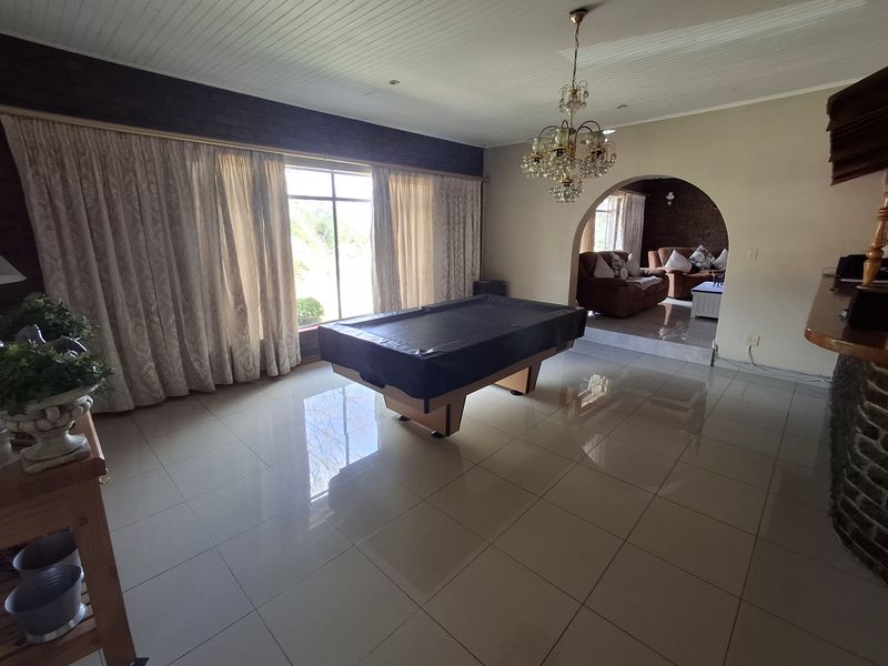 4 Bedroom house in Aviary Hill - Photo 4