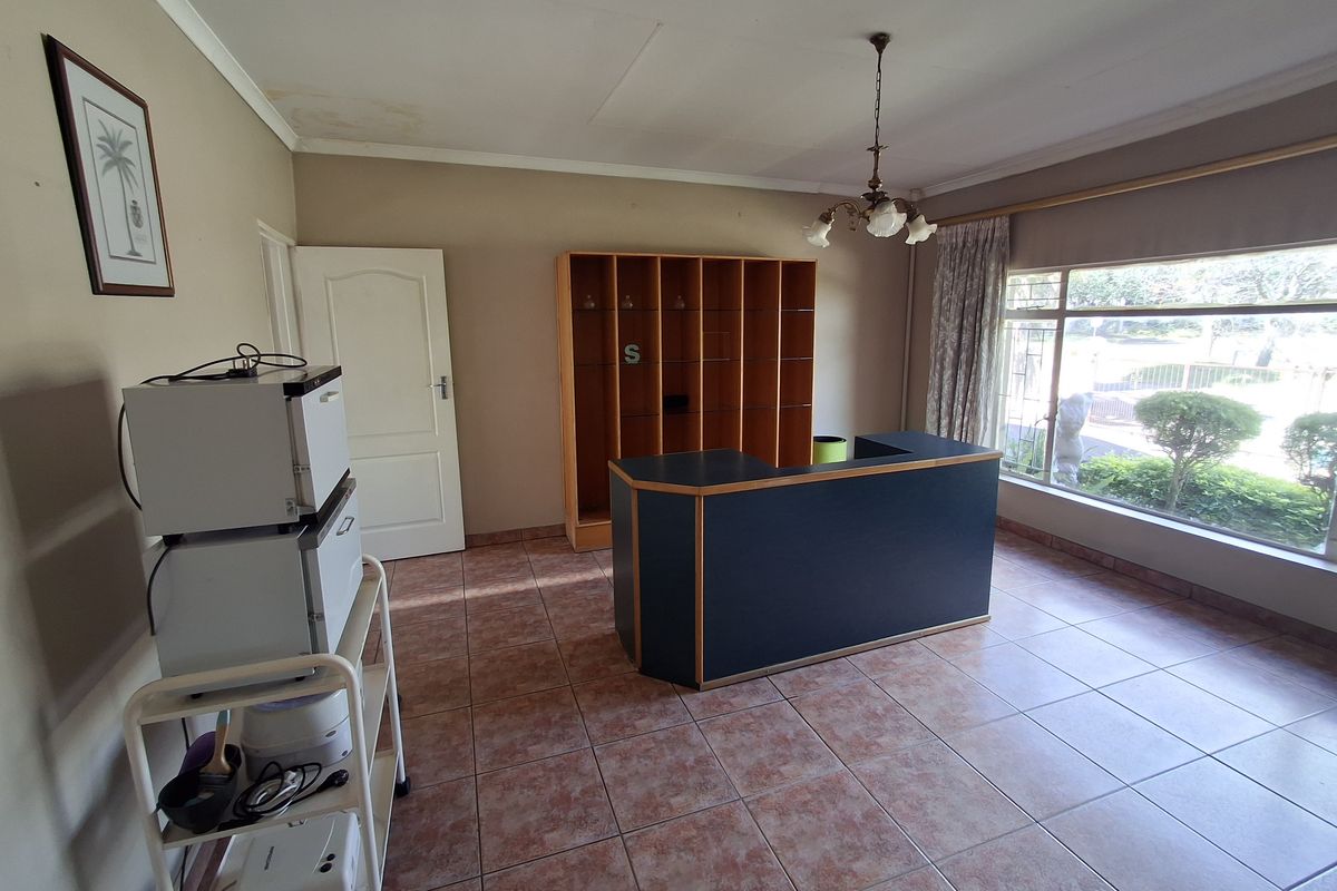 4 Bedroom house in Aviary Hill - Photo 2