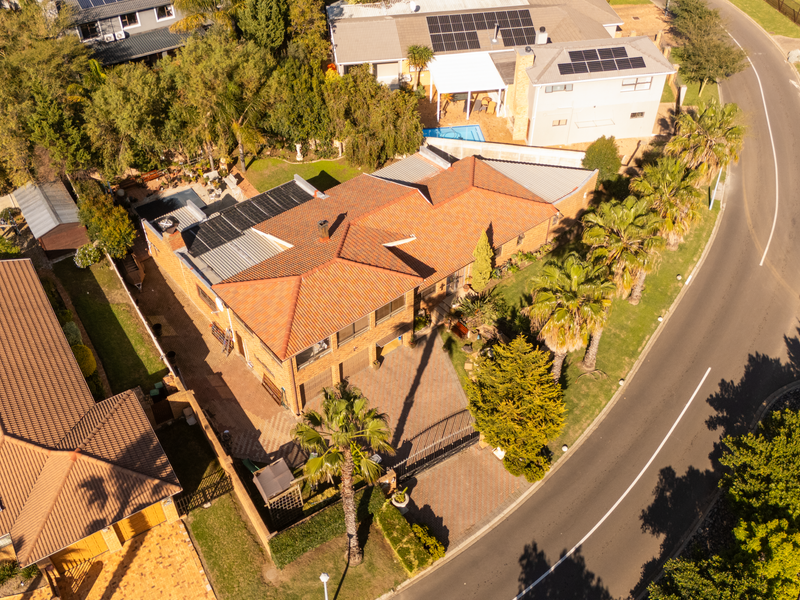 Spacious Family Living & Entertainer’s Dream in D’urbanvale - Photo 1