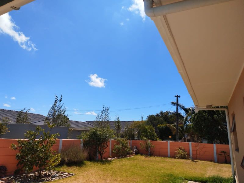 Spacious 4-Bed Family Home to Rent in Strand – Pet Friendly! - Photo 1