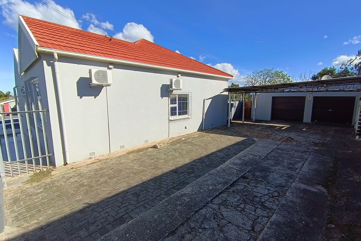Offices on Perfect location - Photo 3