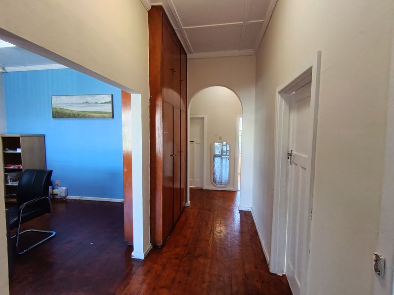 Offices on Perfect location - Photo 9