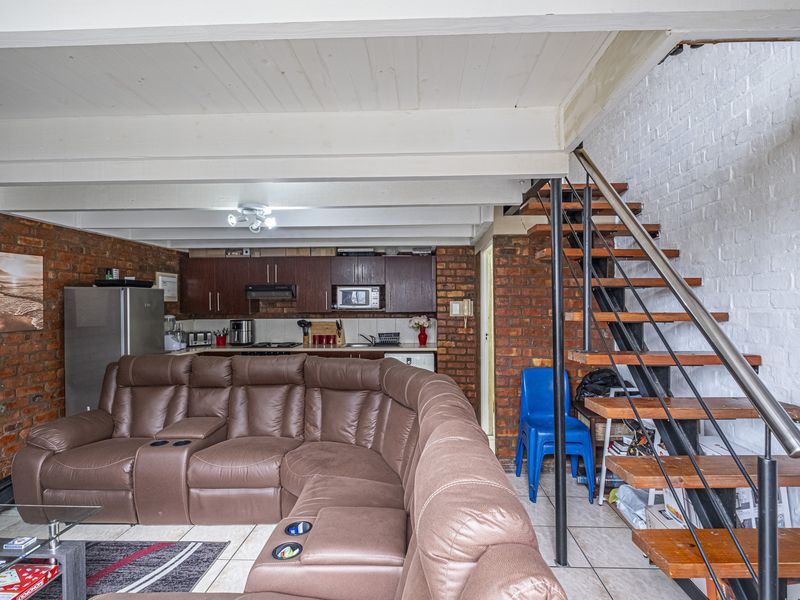 PERFECT INVESTMENT LOFT APARTMENT - Photo 4