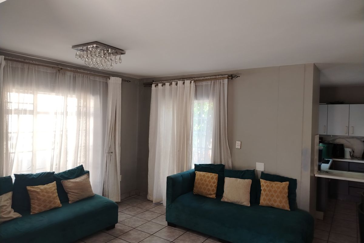 Townhouse Rental Monthly In Brakpan - Photo 3