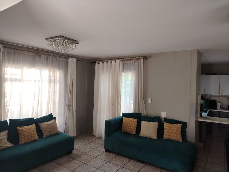 Townhouse Rental Monthly In Brakpan - Photo 3