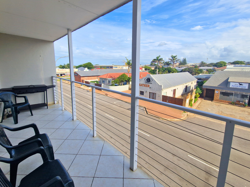 Modern Coastal Apartment Just Steps from the Beach - Photo 9