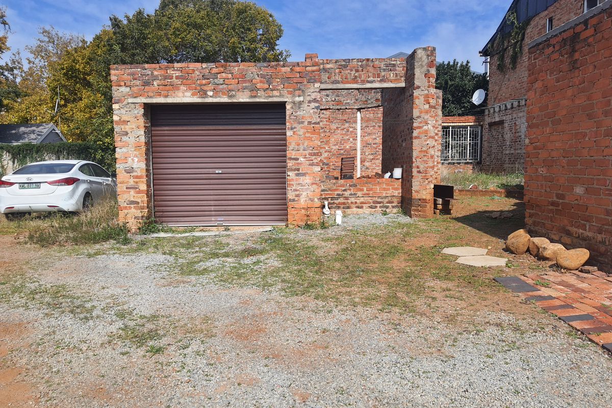 Prime Commercial Investment with Residential Income & Expansion Potential - Photo 4