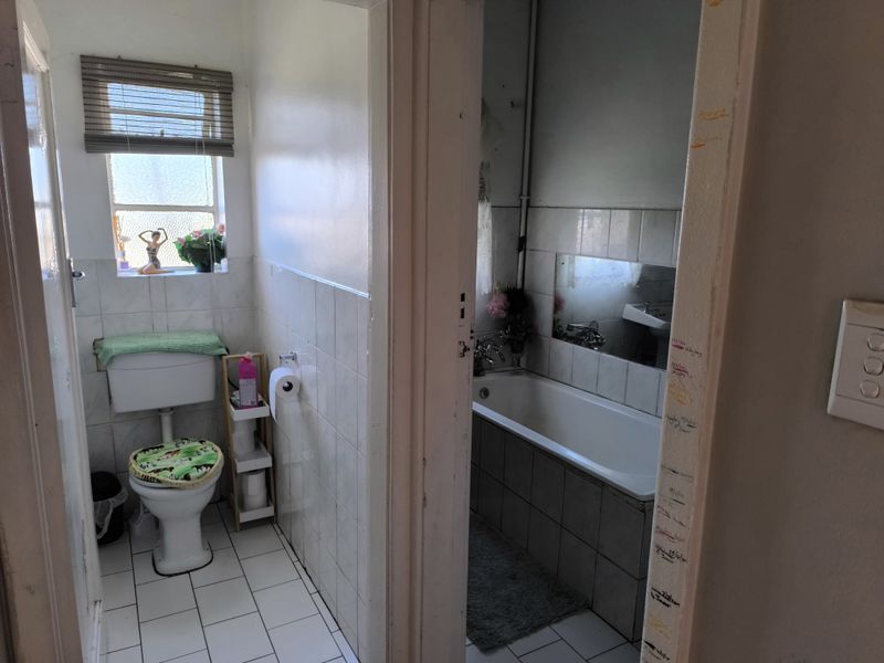 Sustainable Living with Space, Comfort & Modern Convenience - Photo 8