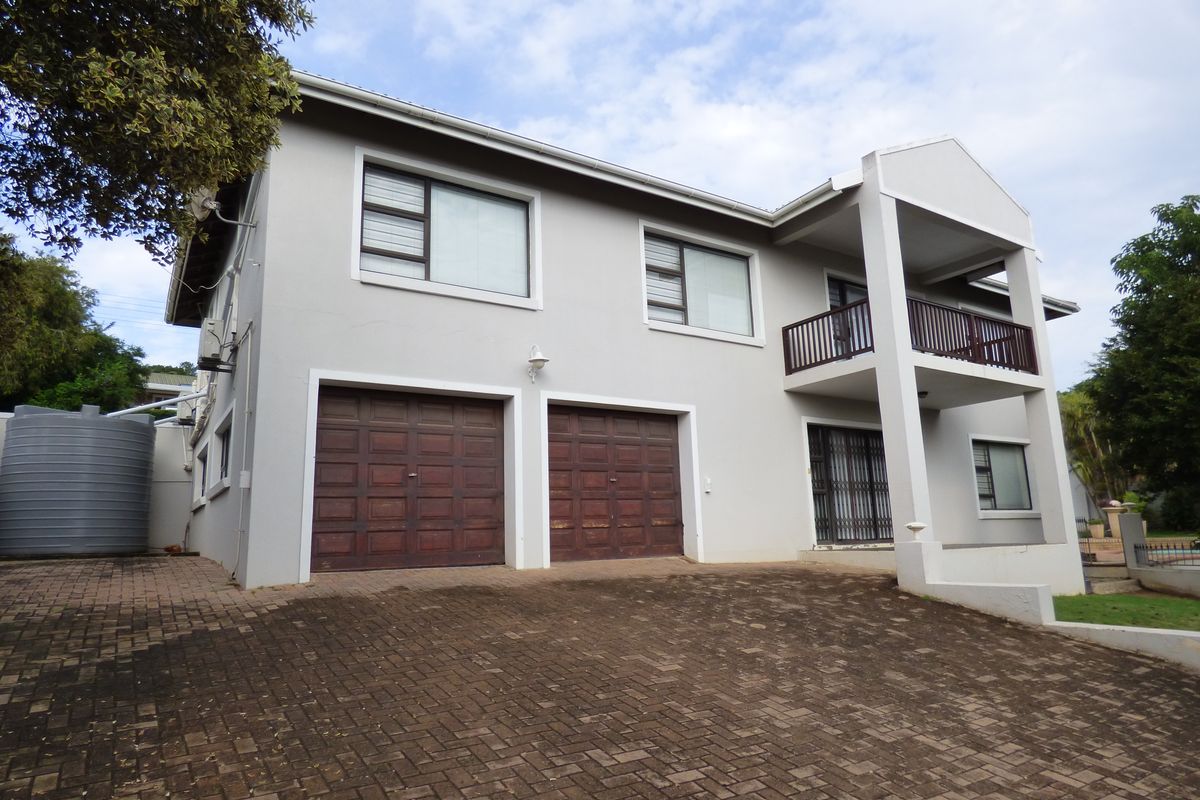 North-facing 3 bedroom home over-looking the Kowie River - Photo 2