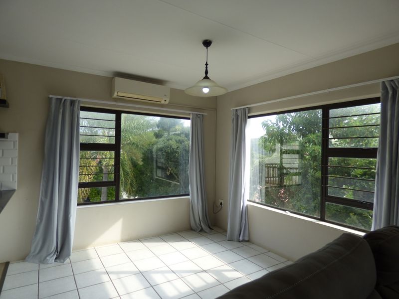 North-facing 3 bedroom home over-looking the Kowie River - Photo 7