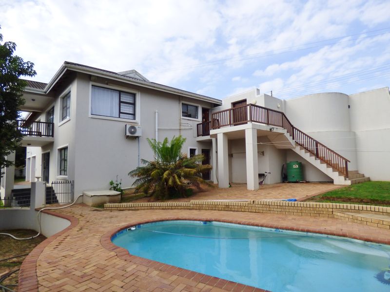 Three Bedroom Home with Kowie River Views in Port Alfred - Photo 1