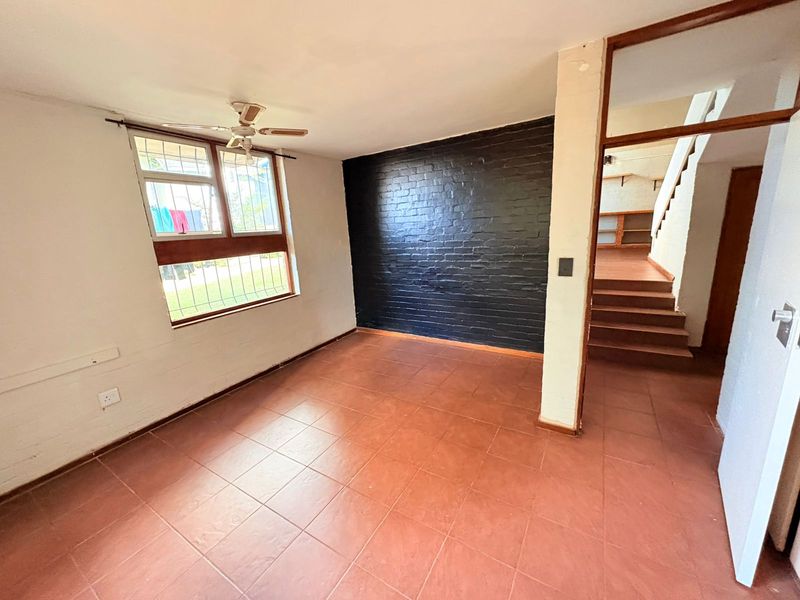 Charming Loft Unit with Private Garden Space - Photo 6