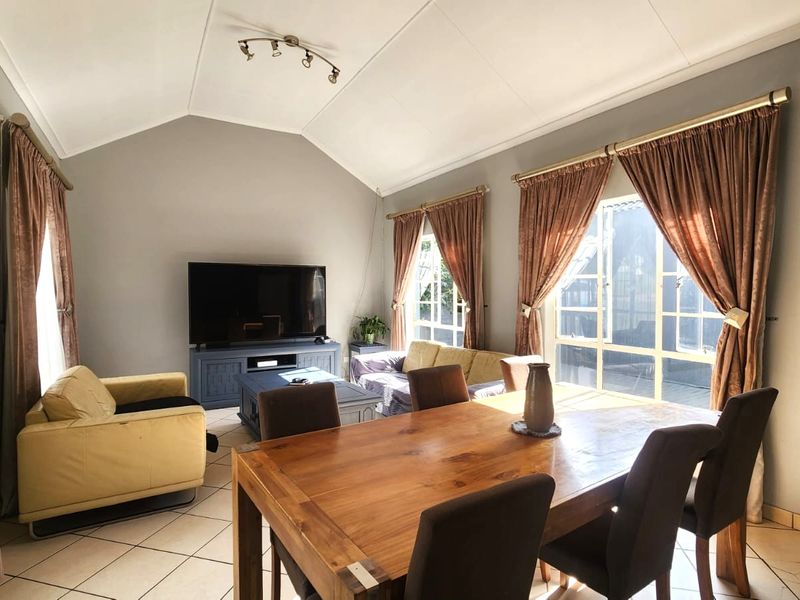 Full Title Simplex in Secure Estate - Photo 5